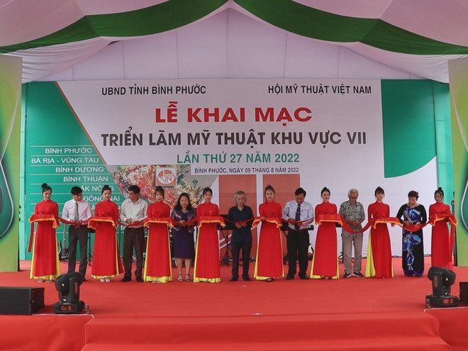 Triển lãm mỹ thuật khu vực Đông Nam Bộ: Giới thiệu văn hóa đặc trưng ảnh 2