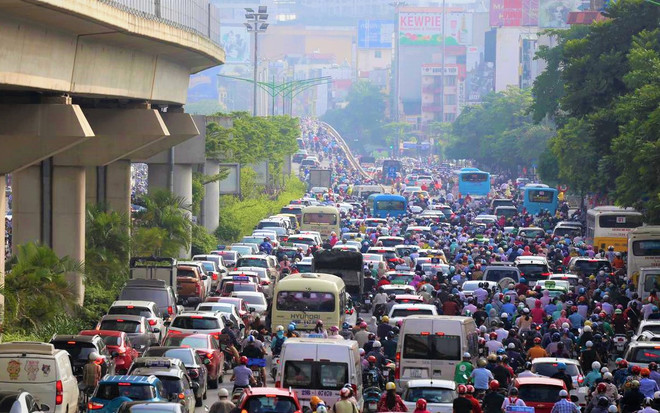Hà Nội đưa ra 6 giải pháp chống "căn bệnh" ùn tắc giao thông ảnh 1
