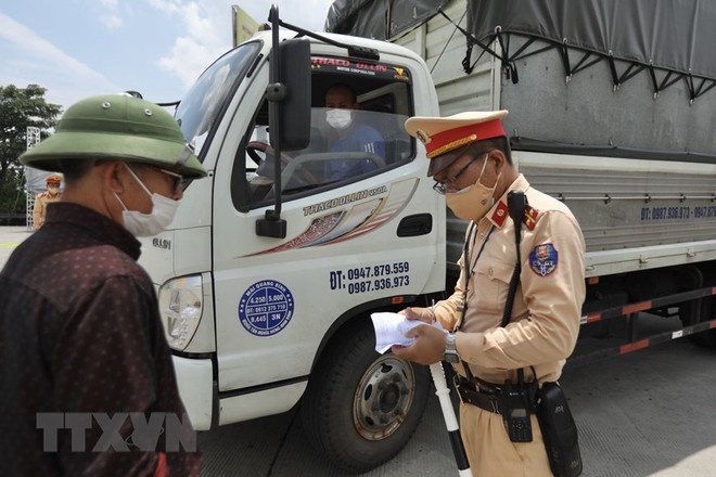 Doanh nghiệp vận tải gặp khó khăn khi đăng ký hệ thống 'luồng xanh' ảnh 1