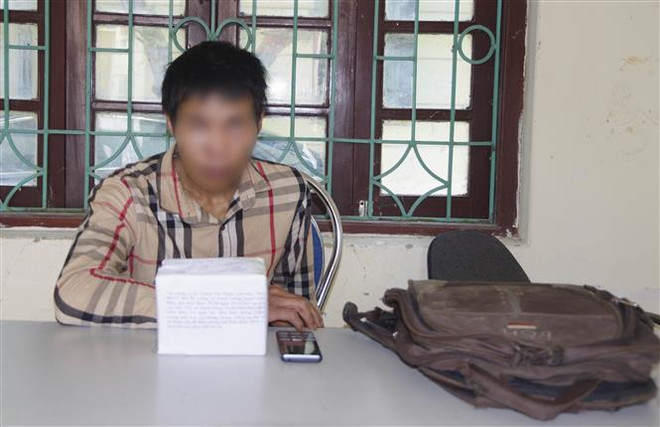 Bắt đối tượng vận chuyển 1.000 viên ma túy tổng hợp và 400g heroin ảnh 1