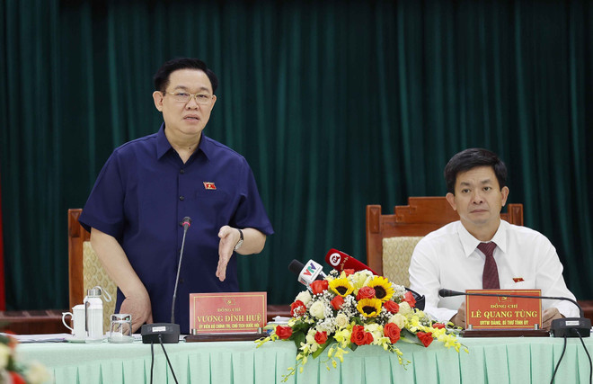 Chủ tịch Quốc hội làm việc với Ban Thường vụ Tỉnh ủy Quảng Trị ảnh 1