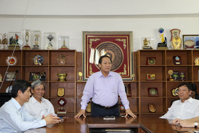 Bộ trưởng Trương Minh Tuấn nói chuyện tại Đại sứ quán. (Ảnh: Huy BìnhVietnam+) Việt Nam-Ấn Độ thúc đẩy hợp tác trong lĩnh vực bưu chính viễn thông ảnh 2