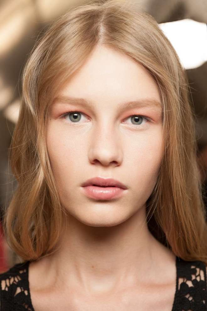 Năm kiểu làm đẹp mê hoặc từ tuần lễ thời trang Haute Couture ảnh 18