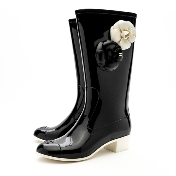 Xu hướng thời trang dành cho thời tiết ẩm ương lúc giao mùa ảnh 4