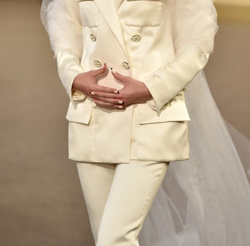 Năm kiểu làm đẹp mê hoặc từ tuần lễ thời trang Haute Couture ảnh 5