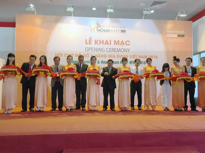 Khai mạc Hội chợ đồ gỗ và gia dụng Việt Nam 2015 tại TP.HCM ảnh 1