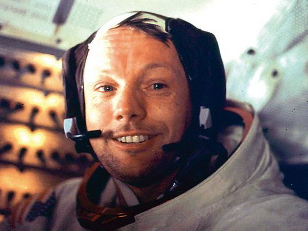 Dựng phim về cuộc đời của người đầu tiên đặt chân lên Mặt Trăng ảnh 1