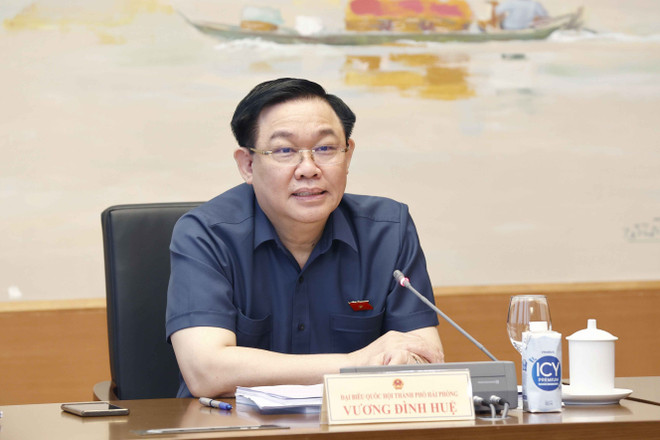 Thể chế hóa quan điểm của Đảng về chăm sóc sức khỏe nhân dân ảnh 1