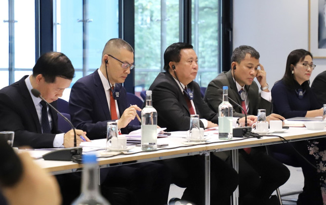 Giám đốc Học viện Chính trị Quốc gia Hồ Chí Minh Nguyễn Xuân Thắng tại Đối thoại lần thứ 9 giữa Đảng Cộng sản Việt Nam và đảng Dân chủ Xã hội Đức (SPD). (Ảnh: Phương Hoa/TTXVN) TTXVN_1209 Dang Cong san Viet Nam Duc 2.jpg