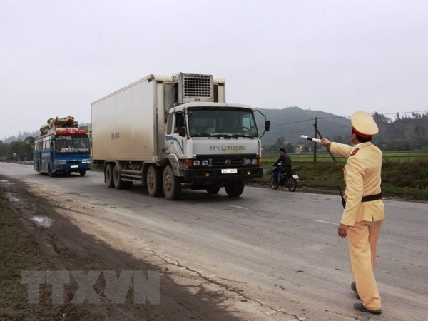Xử lý nghiêm vi phạm giao thông ở các tuyến đường dịp Tết Nguyên đán ảnh 1