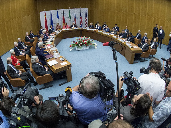 Toàn cảnh cuộc đàm phán. (Nguồn: AFP/TTXVN) Iran tiếp cận 100 tỷ USD sau khi thỏa thuận hạt nhân có hiệu lực ảnh 1