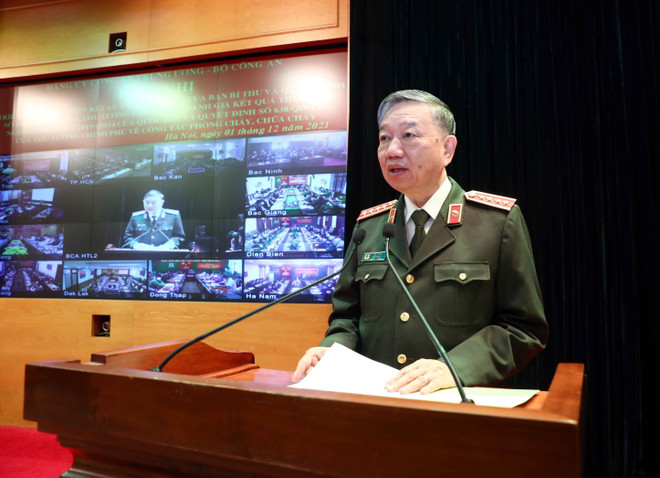 Công an gương mẫu thực hiện chủ trương xây dựng, chỉnh đốn Đảng ảnh 1