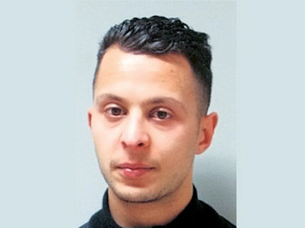 Salah Abdeslam, nghi phạm duy nhất còn sống sót sau loạt vụ tấn công đẫm máu tại Paris. (Nguồn: AFP) Pháp, Bỉ đạt thỏa thuận di lý thủ phạm vụ tấn công khủng bố ở Paris ảnh 1
