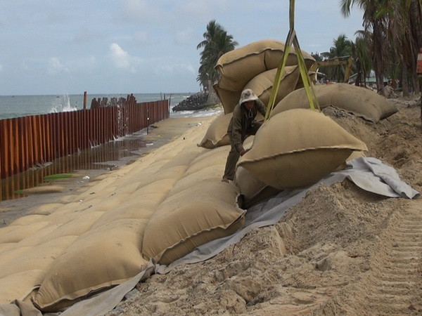 Quảng Nam tìm kiếm các giải pháp chống sạt lở bờ biển Cửa Đại ảnh 2
