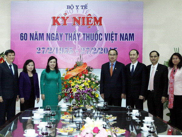 Ngành y đã chuyển giao nhiều kỹ thuật khám chữa bệnh tiên tiến ảnh 1