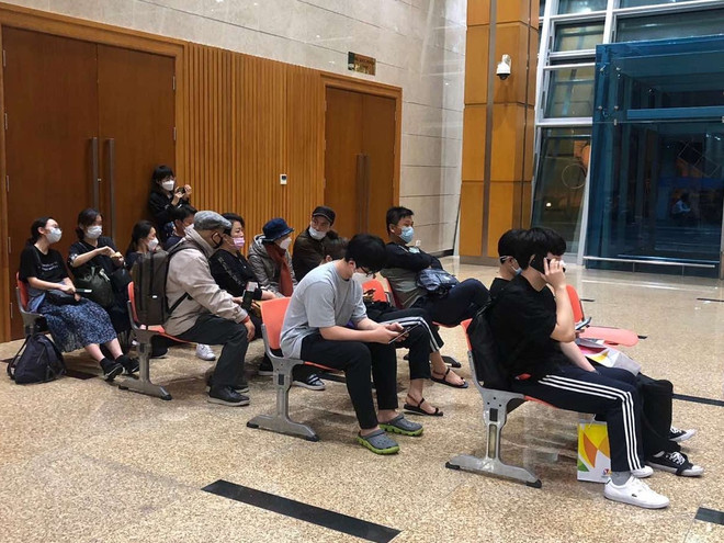 Những công dân Hàn Quốc đến từ thành phố Daegu ở Đà Nẵng đã được đưa trở về nước. (Ảnh: CTV/Vietnam+) Vietjet hỗ trợ đưa 20 công dân Hàn Quốc ở Đà Nẵng về nước an toàn ảnh 1