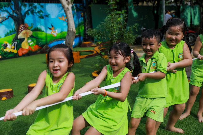 Giờ uống sữa học đường - "tiết học" với nhiều điều thú vị ảnh 4