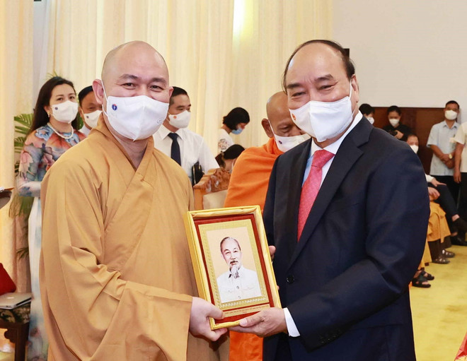 Chủ tịch nước tiếp Đoàn Lãnh đạo Giáo hội Phật giáo Việt Nam ảnh 1
