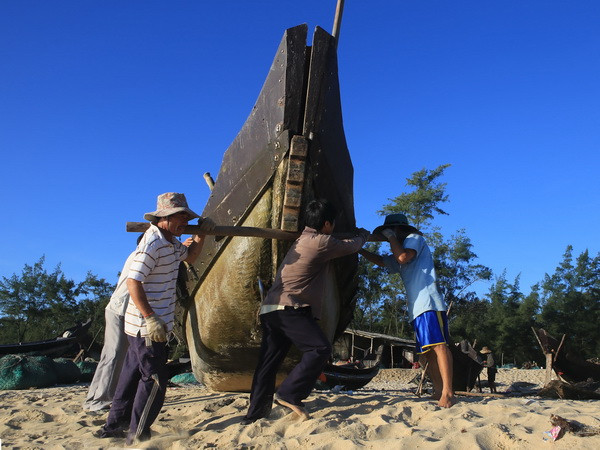 Thừa Thiên-Huế cơ bản hoàn thành trả bồi thường sự cố môi trường biển ảnh 1
