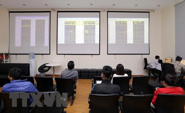 Chứng khoán ngày 8/7: Chỉ số VN-Index giảm gần 9 điểm ảnh 1