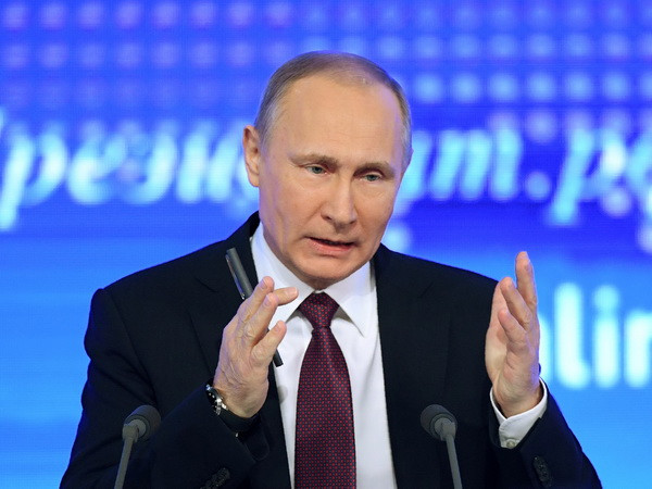 Tổng thống Nga Vladimir Putin. (Nguồn: AFP/TTXVN) Tổng thống Putin chỉ trích chính quyền sắp mãn nhiệm ở Mỹ ảnh 1