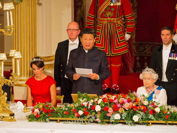Trung Quốc lên tiếng về phát ngôn gây sốc của Nữ hoàng Anh ảnh 1