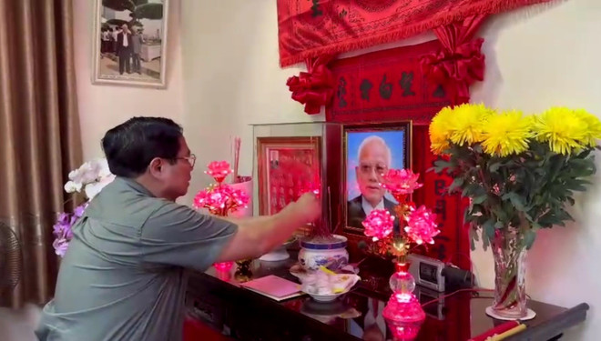 ttxvn_thu duong dang huong le phuoc tho.jpg