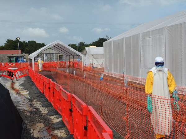 Ấn Độ phát hiện trường hợp đầu tiên dương tính với virus Ebola ảnh 1