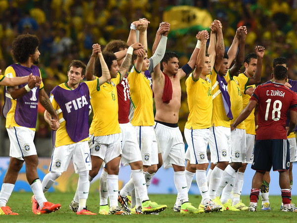 Hàng thủ giúp Brazil thoát hiểm giành vé vào bán kết gặp Đức ảnh 1