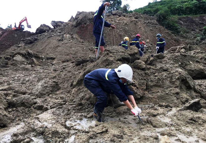 Toàn cảnh vụ 'sạt núi lịch sử' khiến 18 người tử nạn tỉnh Hòa Bình ảnh 12