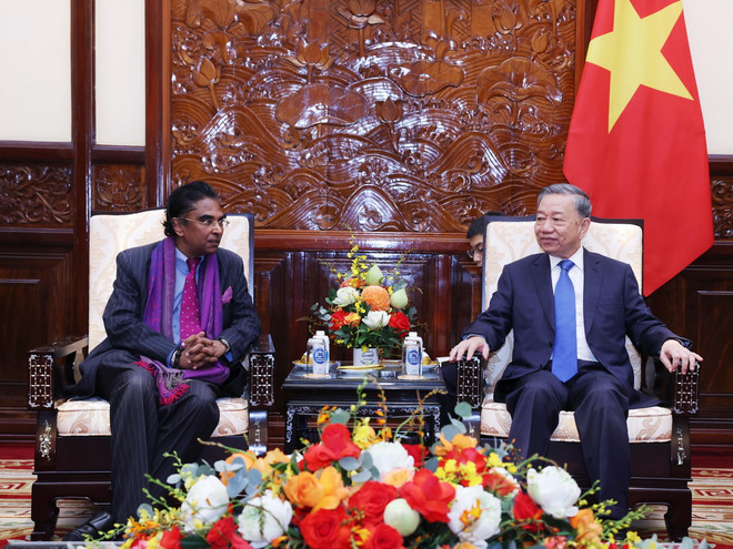 Tổng Bí thư, Chủ tịch nước Tô Lâm tiếp Đại sứ Sri Lanka tại Việt Nam A.Saj U.Mendis. (Ảnh: Lâm Khánh/TTXVN) ttxvn_to lam A Saj UMendis (2).jpg