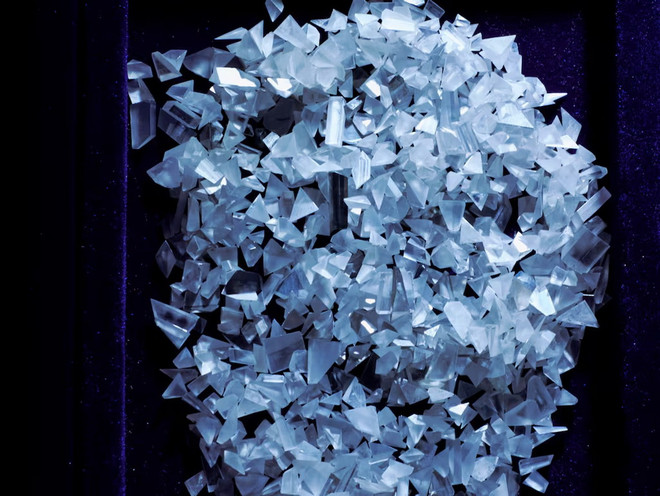 Kim cuong nhan tao.jpg