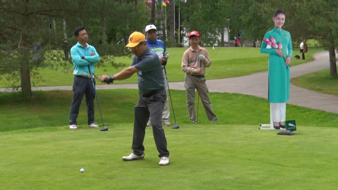 Một số hình ảnh tại giải golf. (Ảnh: Dương Trí/Vietnam+) Giải golf EVAG - Moscow mở rộng quy tụ người Việt khắp năm châu ảnh 4