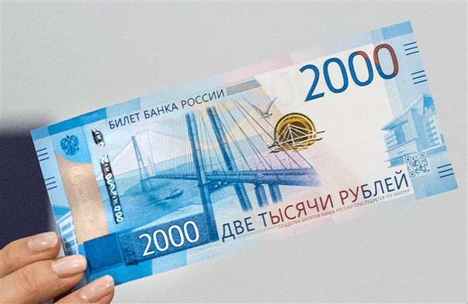 Đồng ruble của Nga tăng cao kỷ lục so với USD và euro trong 2 năm qua ảnh 1