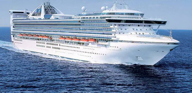 Cách ly hàng nghìn hành khách trên du thuyền vì ca nghi nhiễm COVID-19 ảnh 1