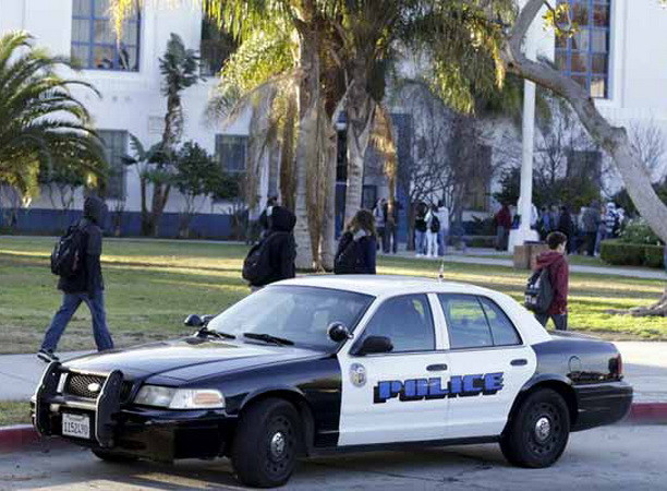 Thêm một trường học của Mỹ bị đe dọa tấn công bạo lực ảnh 1