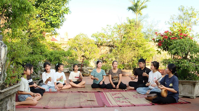 Ninh Bình: Đưa Nghệ thuật Hát Xẩm đến gần hơn với thế hệ trẻ ảnh 3