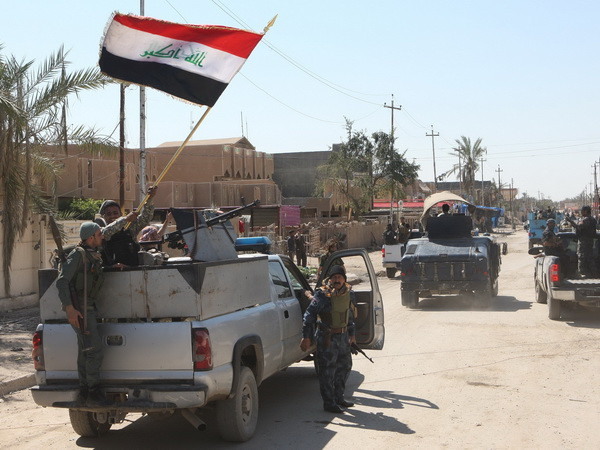 Ủy ban bầu cử Iraq đồng loạt đệ đơn xin từ chức ảnh 1