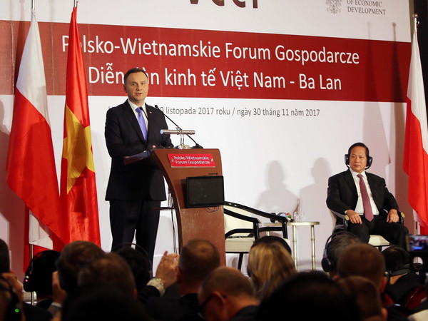 Tổng thống Ba Lan Andrzej Duda dự Diễn đàn kinh tế Việt Nam-Ba Lan ảnh 1