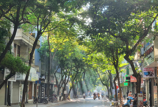 Nhiều khu vực trên cả nước ngày nắng, mưa dông về chiều tối ảnh 1