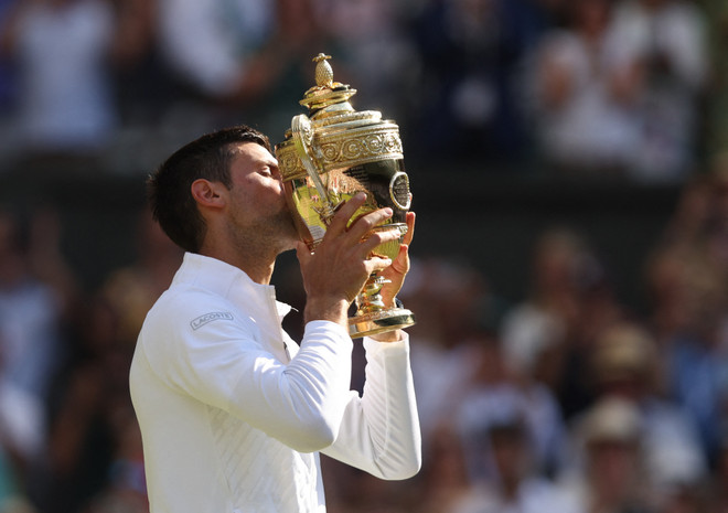 Djokovic lần thứ 7 vô địch Wimbledon. (Nguồn: Reuters) Ngược dòng hạ Kyrgios, Novak Djokovic lần thứ 7 vô địch Wimbledon ảnh 1