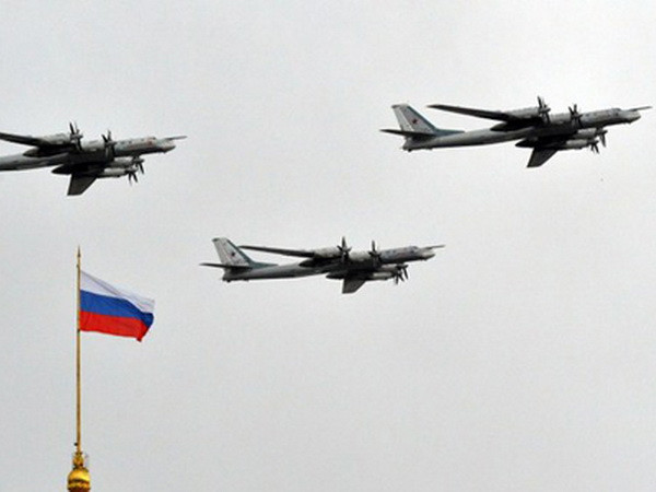 NATO: Máy bay quân sự Nga đe dọa hàng không dân dụng châu Âu ảnh 1