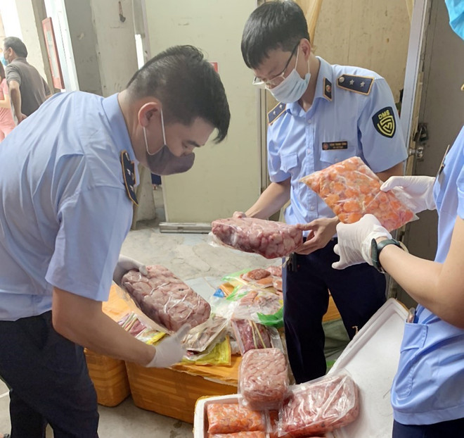 Thừa Thiên-Huế: Thu giữ gần 2 tấn nội tạng không rõ nguồn gốc ảnh 1