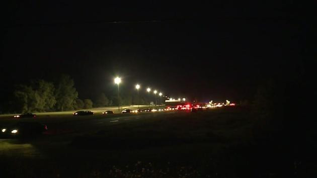 Nổ súng tại trường đua xe ở Mỹ làm 3 người thiệt mạng ảnh 1