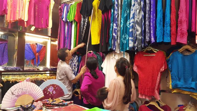 Làng lụa Vạn Phúc trên hành trình khẳng định bản sắc riêng ảnh 2