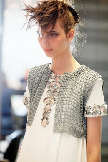 Chanel đưa bêtông vào Haute Couture Thu Đông 2014-2015 ảnh 11
