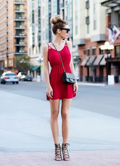 5 kiểu túi xách kinh điển mọi cô gái yêu thời trang nên sở hữu ảnh 3