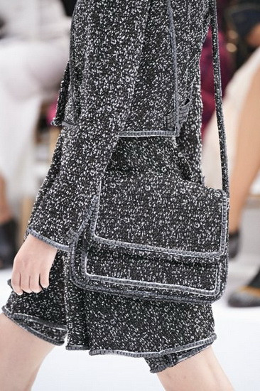 Chanel đưa bêtông vào Haute Couture Thu Đông 2014-2015 ảnh 3