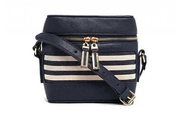 5 kiểu túi xách kinh điển mọi cô gái yêu thời trang nên sở hữu ảnh 5