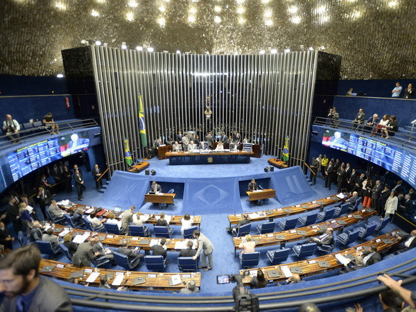 Thượng viện Brazil bỏ phiếu về việc xét xử Tổng thống Rousseff ảnh 1